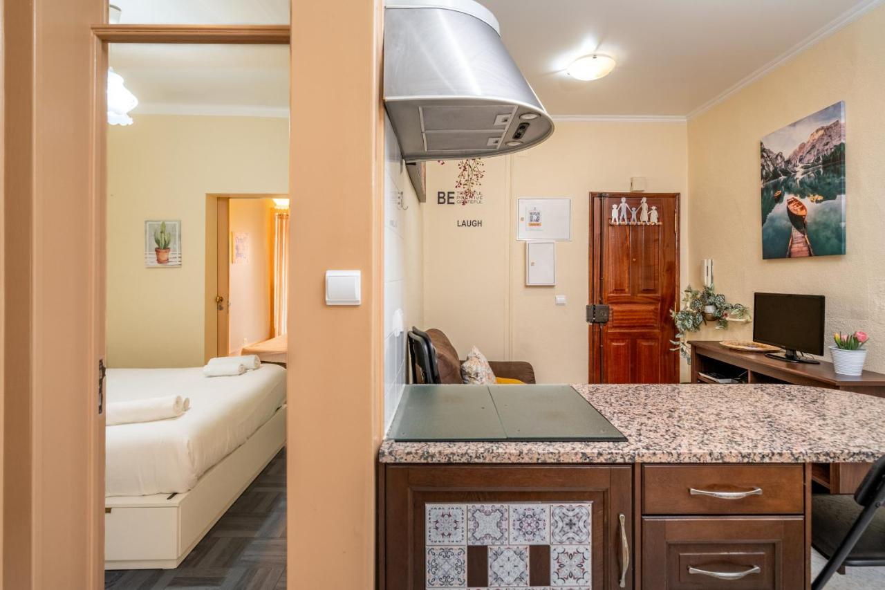Cozy One Bedroom Apt In Historic Location - Carmo Lissabon Buitenkant foto
