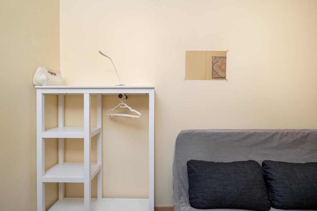 Cozy One Bedroom Apt In Historic Location - Carmo Lissabon Buitenkant foto